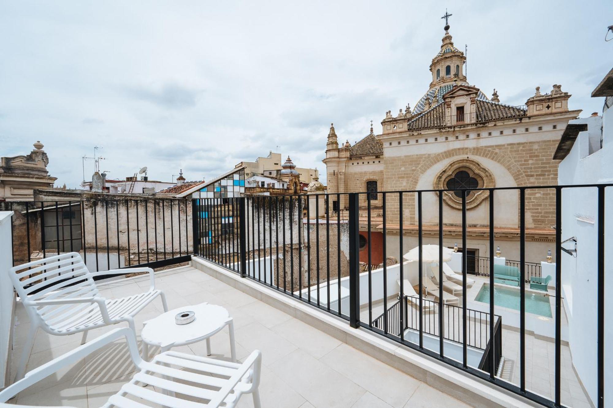 Ninesuites Cathedral Севиля Екстериор снимка